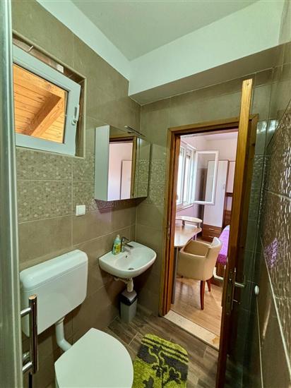 Hiša K1, na 6 osebe