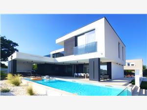 Villa 1 Kozino, Kwadratuur 240,00 m2, Accommodatie met zwembad, Lucht afstand naar het centrum 500 m