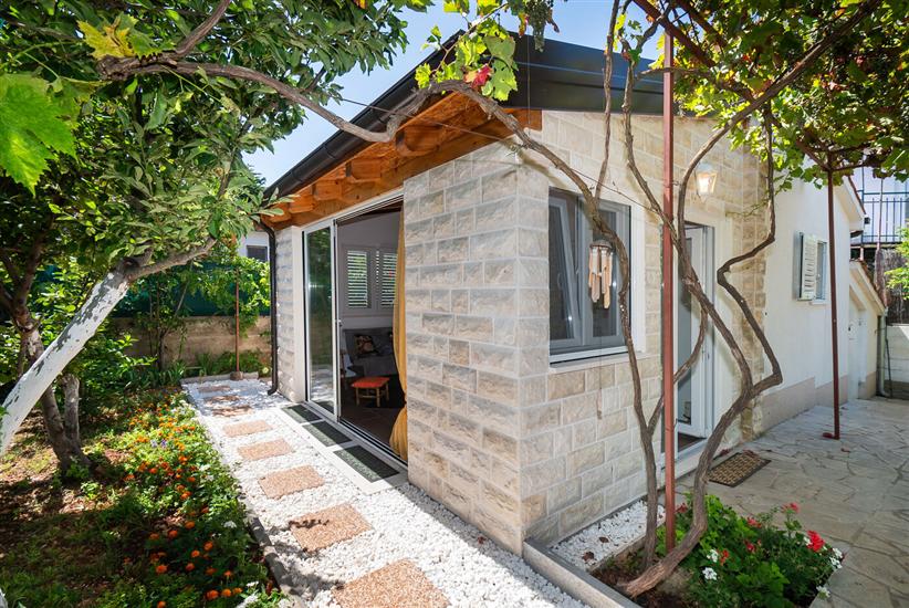 House Garden for two