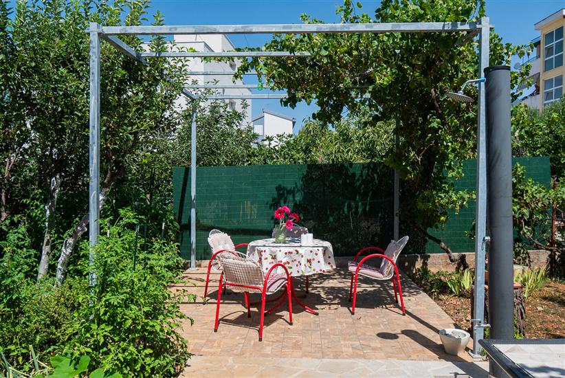 House Garden for two