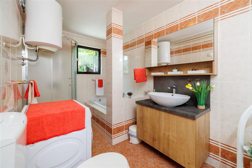 Apartman A1, na 6 osebe