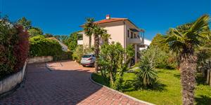 Apartment - Njivice - island Krk