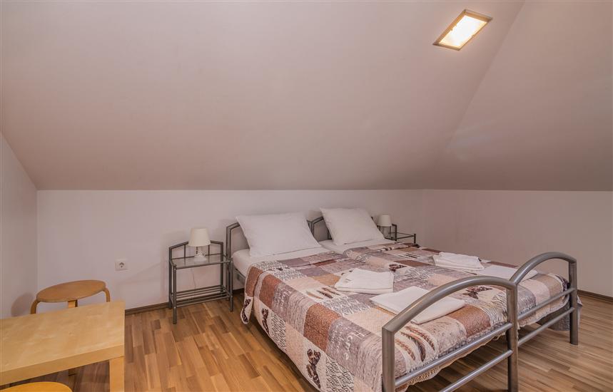 Apartment A1, for 6 persons