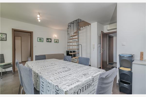 Apartment A2, for 6 persons