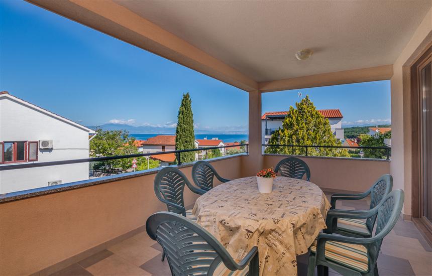 Apartment A2, for 6 persons