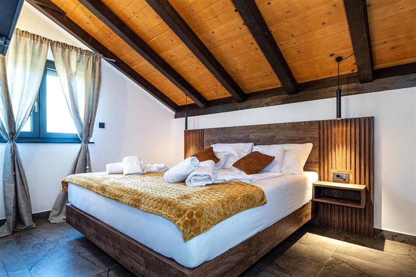 House K1, for 9 persons