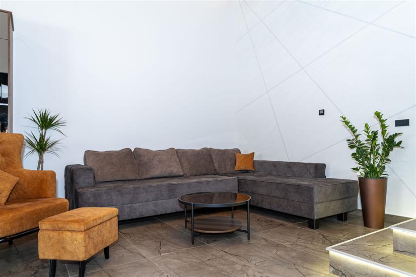 House K1, for 9 persons