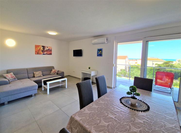 Apartment A3, for 6 persons