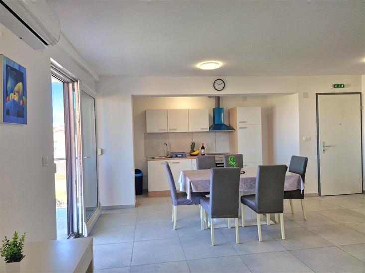 Apartment A3, for 6 persons