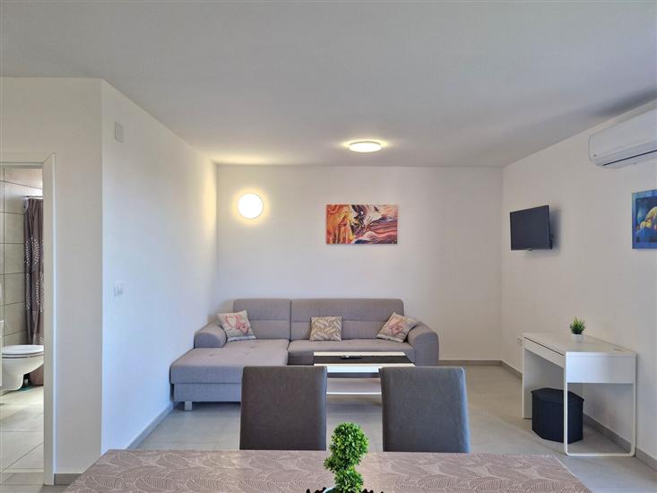 Apartment A3, for 6 persons