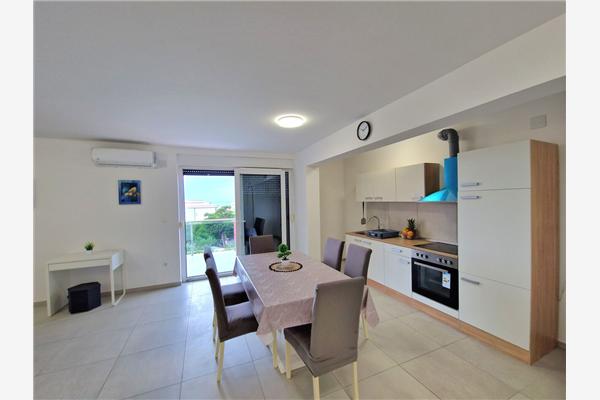 Apartment A3, for 6 persons