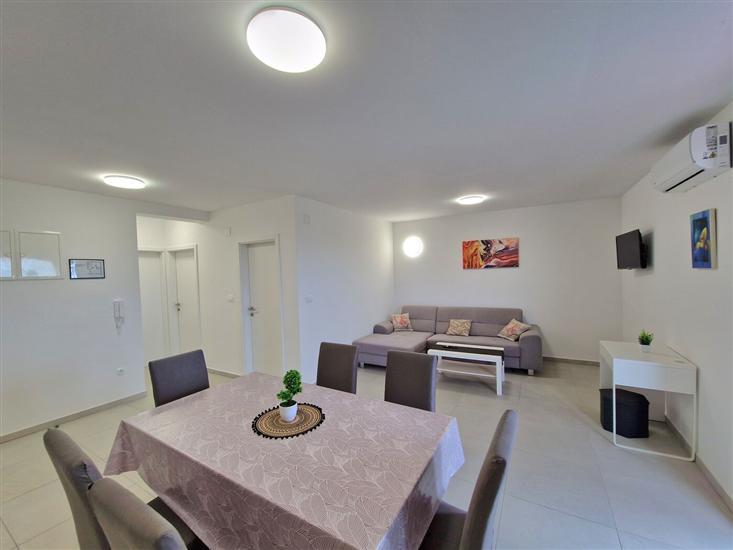 Apartment A3, for 6 persons