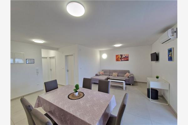 Apartment A3, for 6 persons