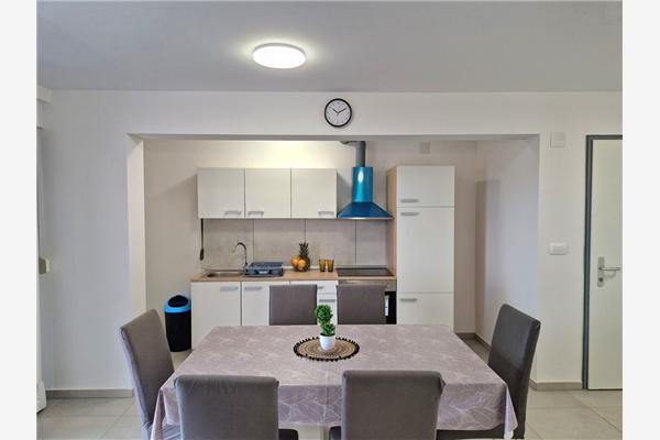 Apartment A3, for 6 persons