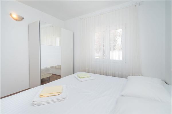 Apartment A1, for 5 persons