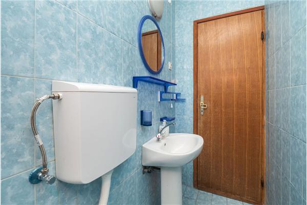 Apartment A1, for 5 persons