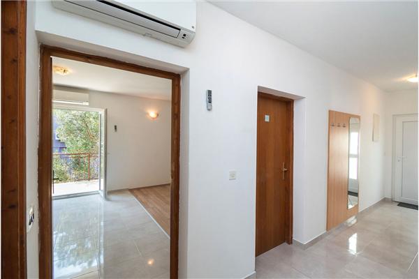 Apartment A1, for 5 persons