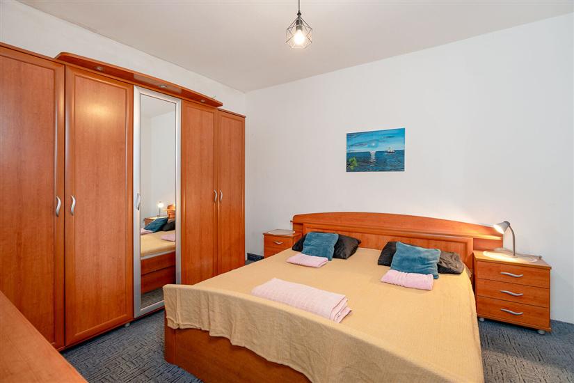 Apartment A1, for 6 persons