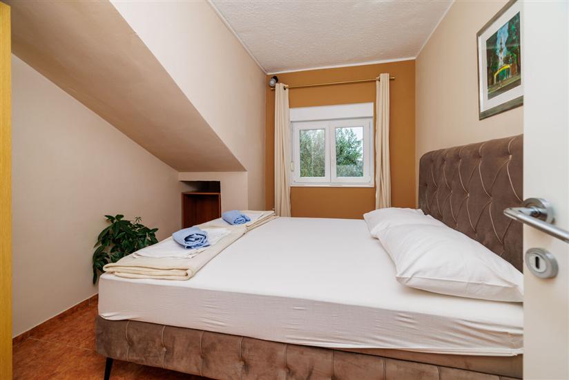 Apartment A3, for 7 persons