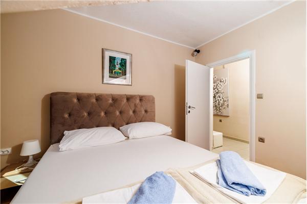 Apartment A3, for 7 persons