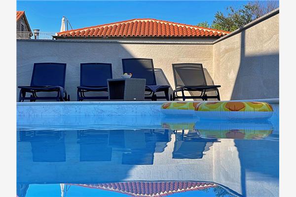 Apartment A1, for 6 persons