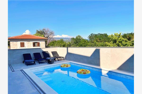 Apartment A1, for 6 persons