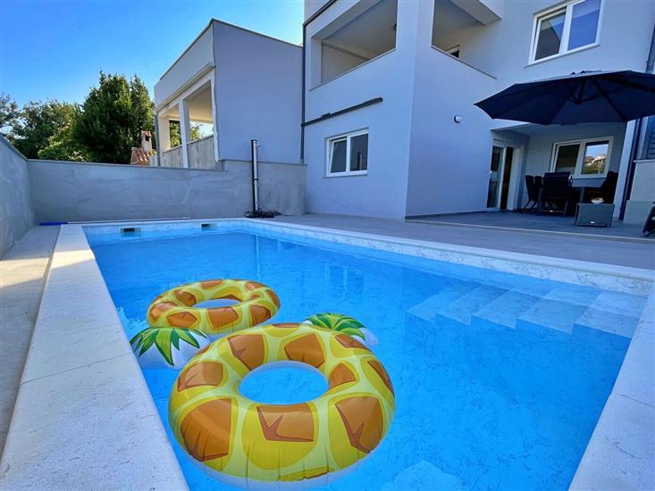 Apartment A1, for 6 persons