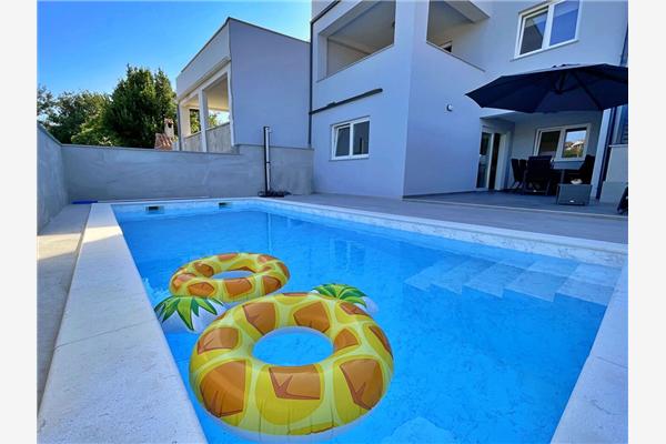 Apartment A1, for 6 persons