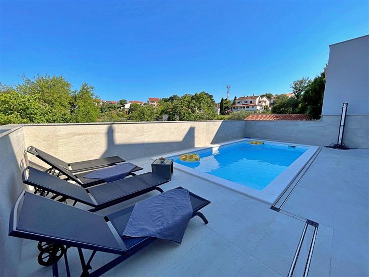 Apartment A1, for 6 persons