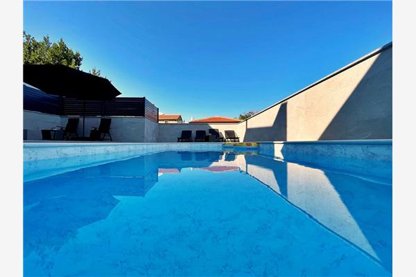 Apartment A1, for 6 persons