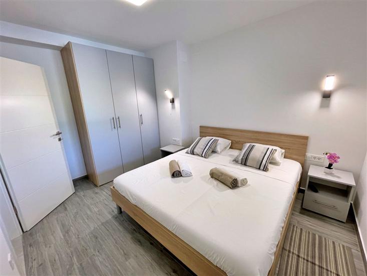 Apartment A1, for 6 persons