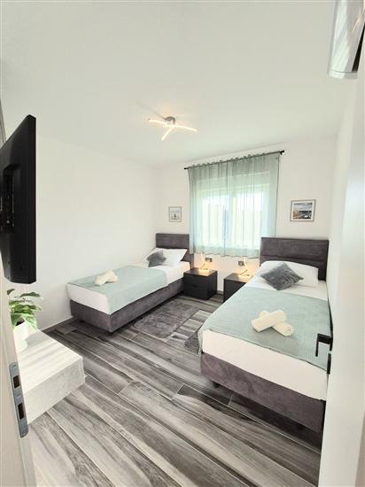 Apartment A1, for 6 persons