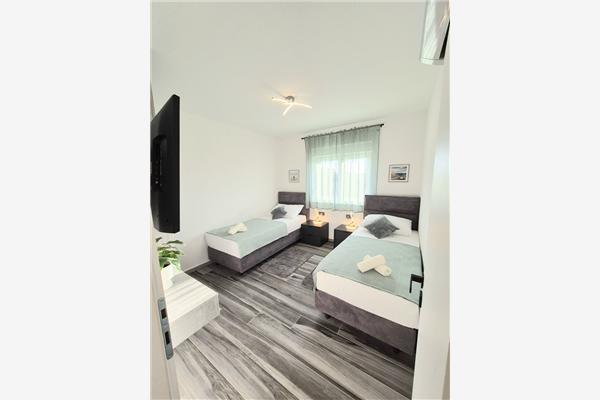 Apartment A1, for 6 persons