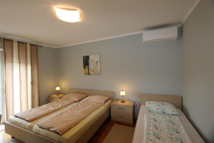 Apartment A1, for 5 persons