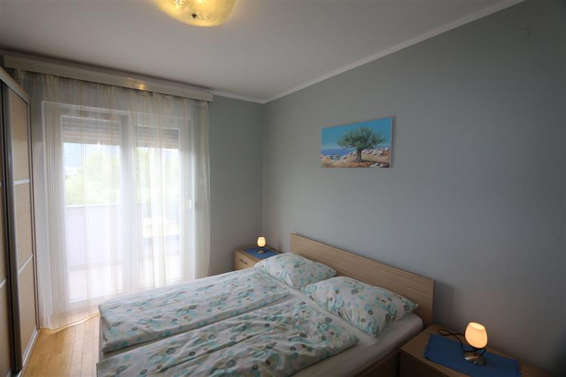 Apartment A1, for 5 persons