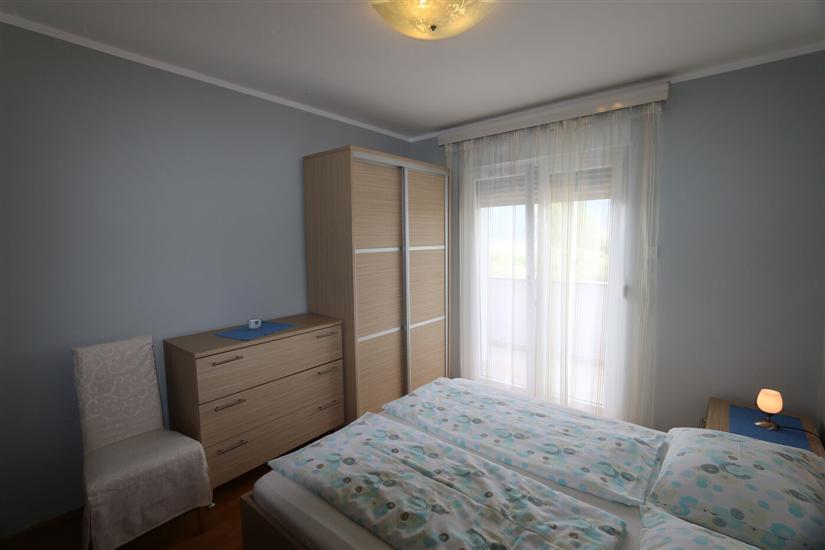 Apartment A1, for 5 persons