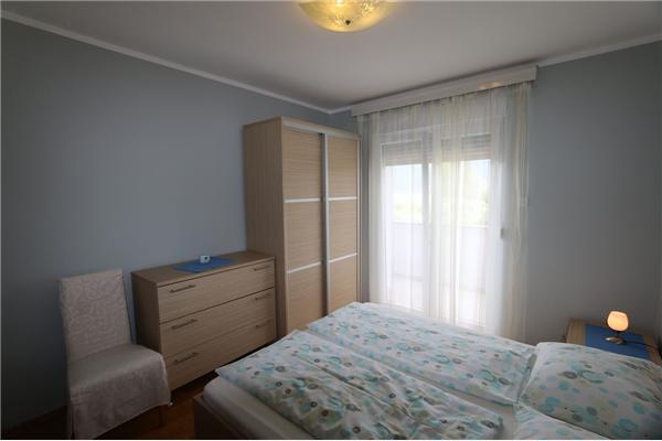 Apartment A1, for 5 persons