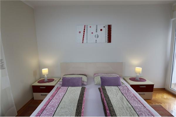 Apartment A2, for 7 persons