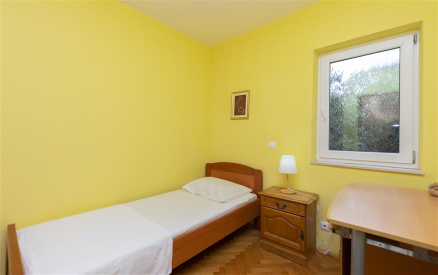 Apartment A1, for 8 persons