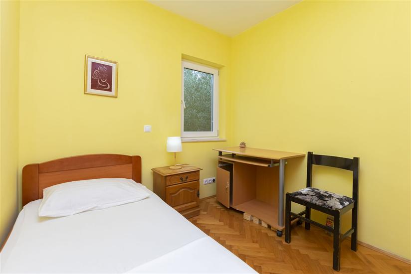 Apartment A1, for 8 persons