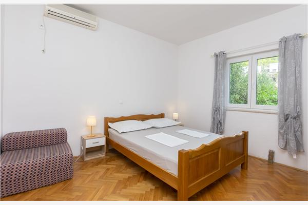 Apartment A1, for 8 persons