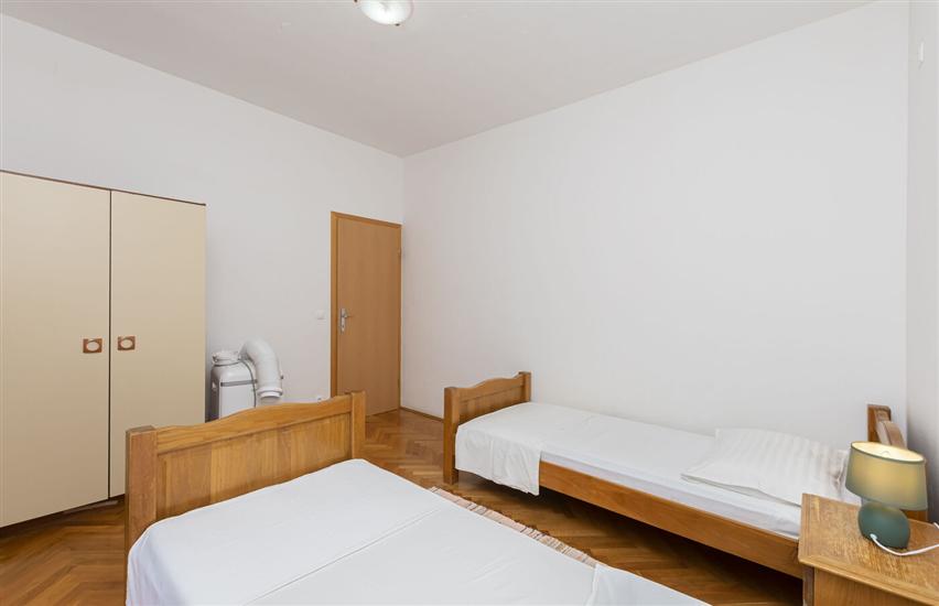 Apartment A1, for 8 persons