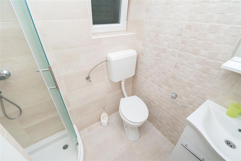 Apartment A3, for 8 persons