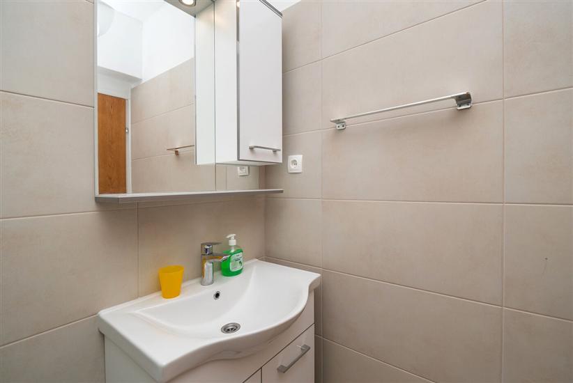 Apartment A3, for 8 persons