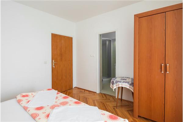 Apartment A3, for 8 persons