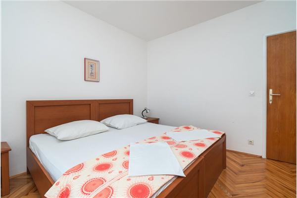 Apartment A3, for 8 persons