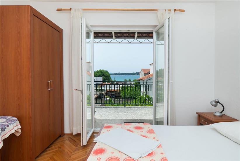 Apartment A3, for 8 persons