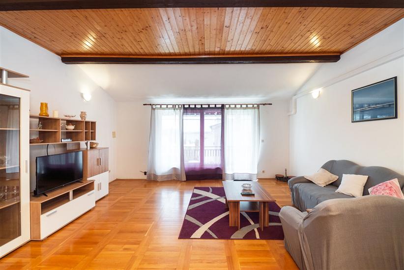 Apartment A3, for 8 persons