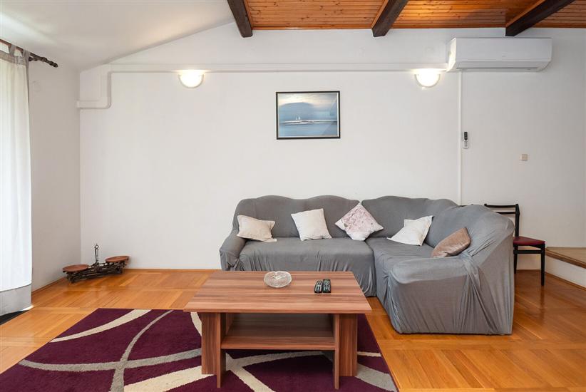 Apartment A3, for 8 persons