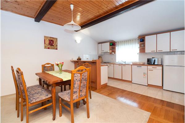 Apartment A3, for 8 persons
